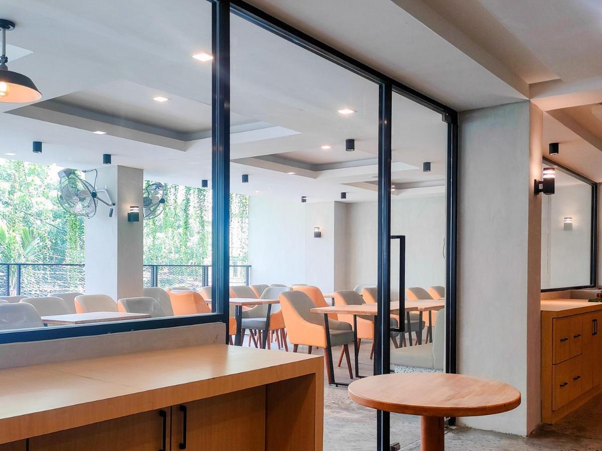 Travel Biz Hotel Medan Mitra Reddoorz Exterior photo